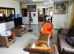 brown house livingroom